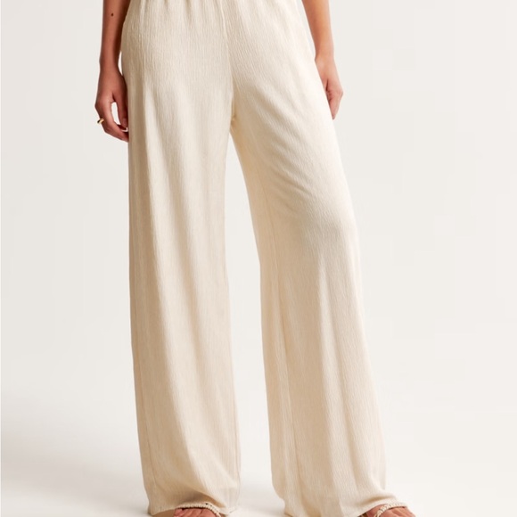 Crinkle Textured Pull-On Pant - Picture 5 of 6